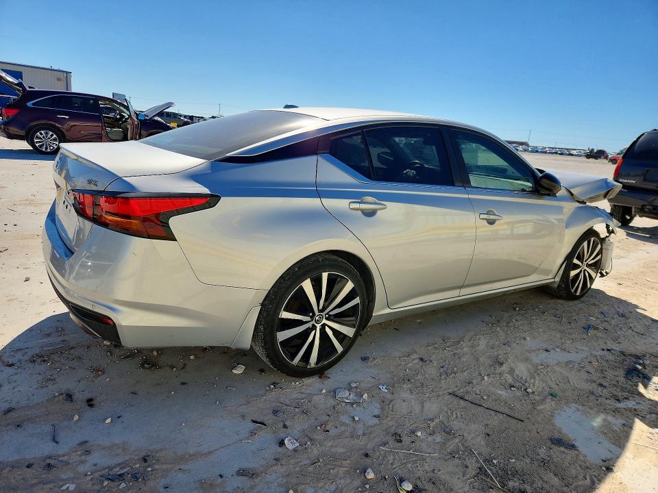 2020 Nissan Altima მანქანა იყიდება აუქციონზე, vin: 1N4BL4CV3LC180274, აუქციონის ნომერი: 74273265