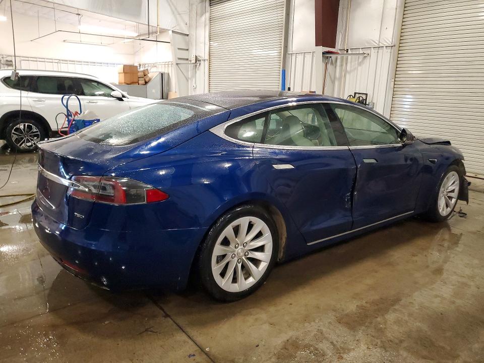 Aukcja sprzedaży 2018 Tesla Model S, vin: 5YJSA1E22JF245245, numer aukcji: 75594815