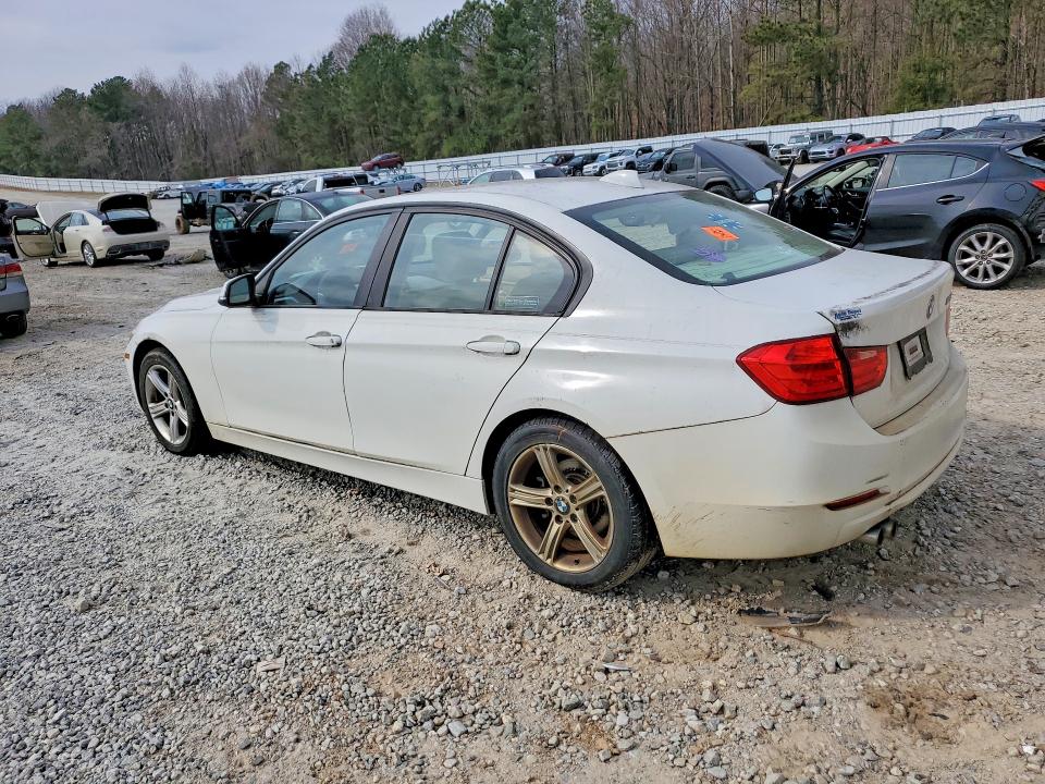 2013 Bmw 328 მანქანა იყიდება აუქციონზე, vin: WBA3A5G52DNP23816, აუქციონის ნომერი: 78786485