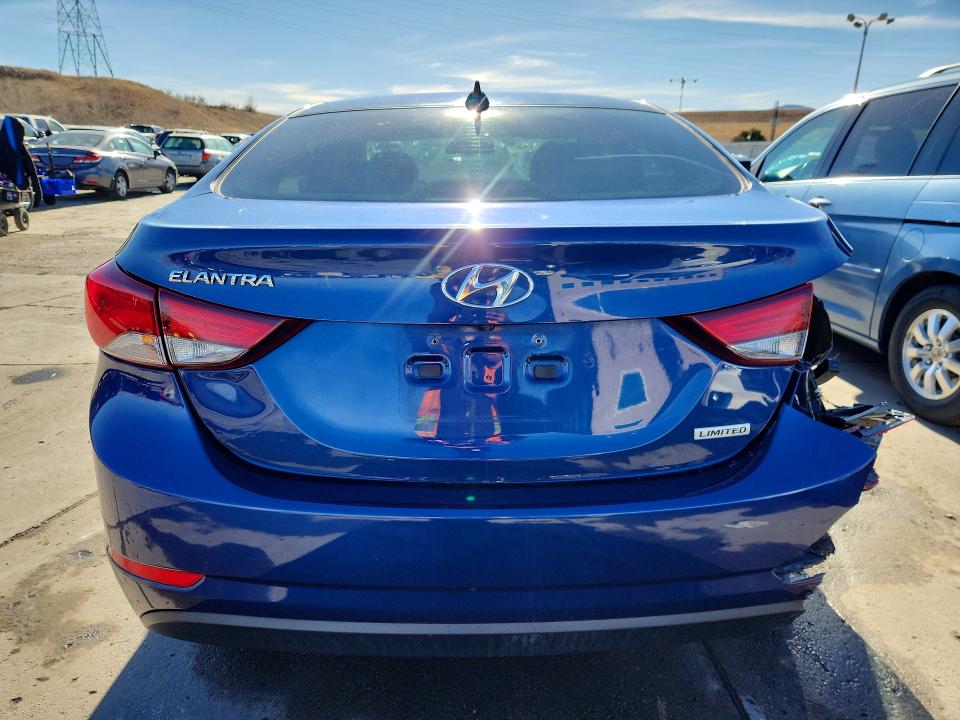 Продажа на аукционе авто 2016 Hyundai Elantra, vin: 5NPDH4AE5GH675108, номер лота: 76063745