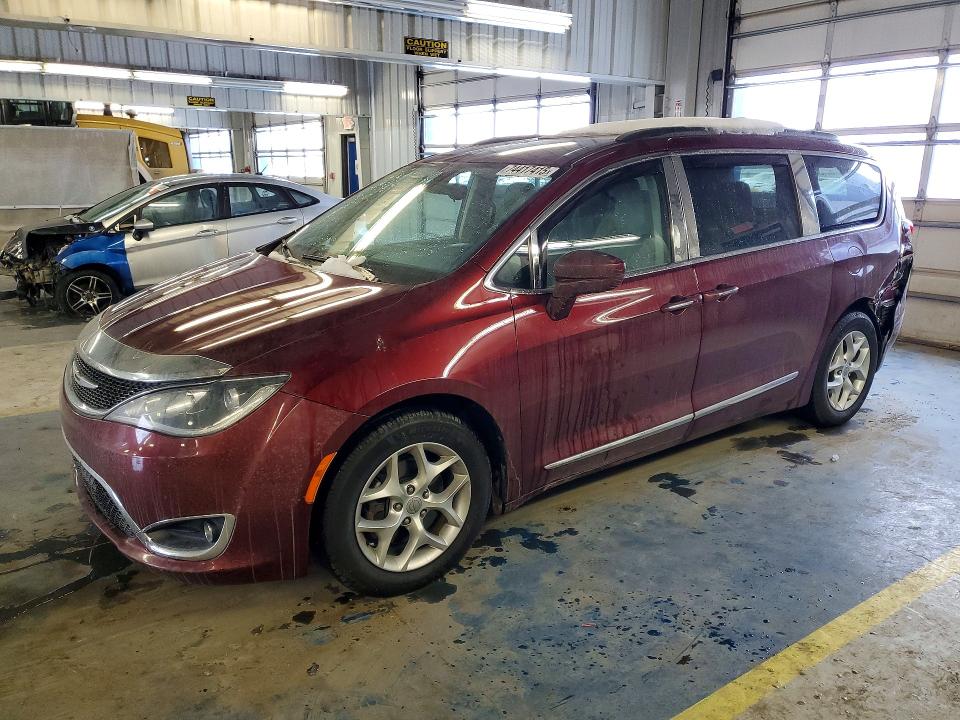 2017 Chrysler Pacifica მანქანა იყიდება აუქციონზე, vin: 2C4RC1BGXHR509724, აუქციონის ნომერი: 74417415