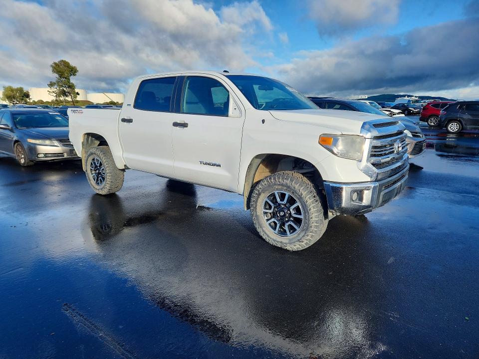 Продажа на аукционе авто 2016 Toyota Tundra, vin: 5TFEM5F19GX107282, номер лота: 77050195