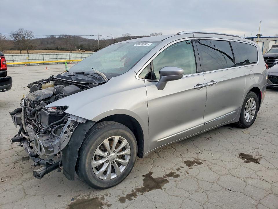 78893285 :رقم المزاد ، 2C4RC1BGXJR110835 vin ، 2018 Chrysler Pacifica مزاد بيع