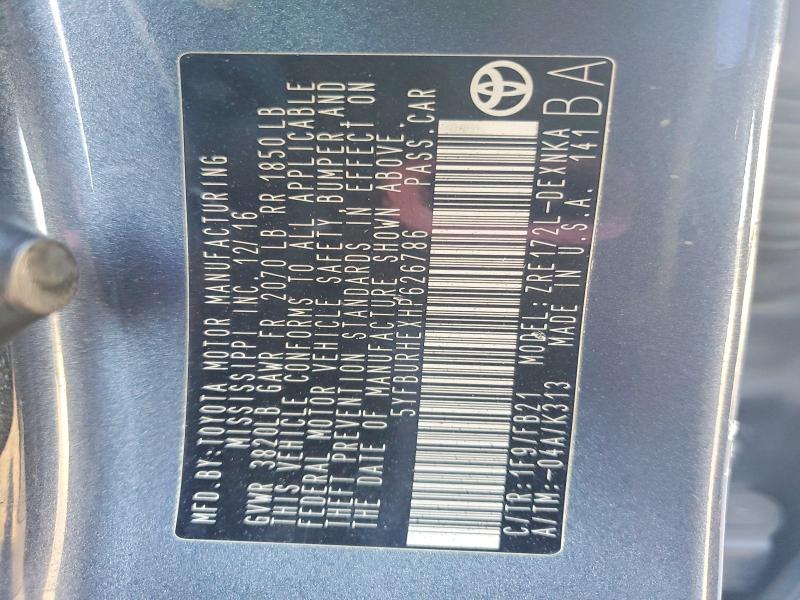 76398905 :رقم المزاد ، 5YFBURHEXHP626786 vin ، 2017 Toyota Corolla مزاد بيع