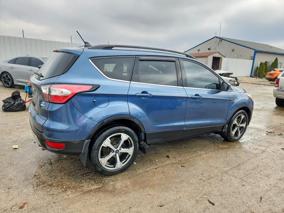 2018 Ford Escape მანქანა იყიდება აუქციონზე, vin: 1FMCU9HD2JUA70411, აუქციონის ნომერი: 79251385