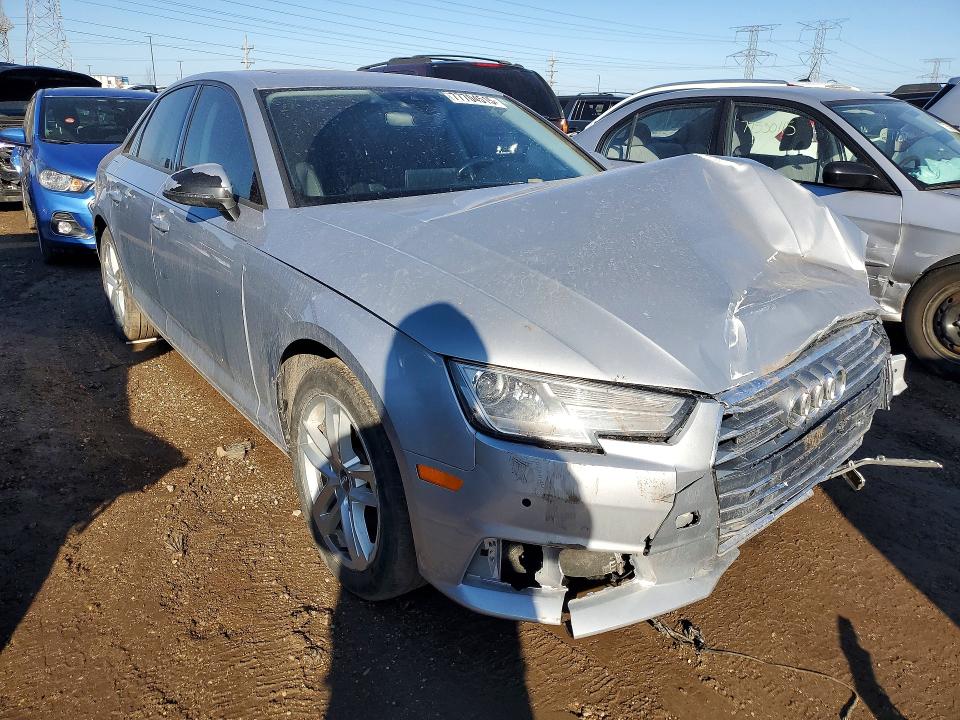 Продажа на аукционе авто 2017 Audi A4, vin: WAUANAF43HN016890, номер лота: 77704515