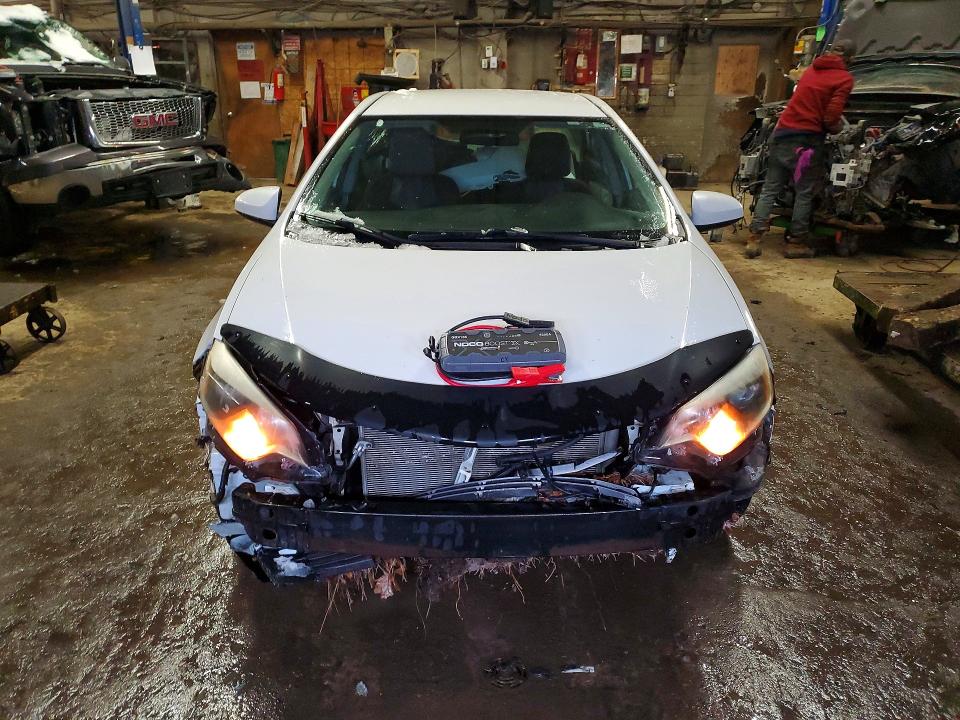 73680365 :رقم المزاد ، 2T1BURHE5FC232948 vin ، 2015 Toyota Corolla مزاد بيع