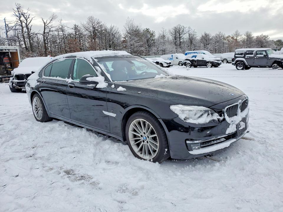2013 Bmw 750 მანქანა იყიდება აუქციონზე, vin: WBAYE8C55DD134105, აუქციონის ნომერი: 76345075