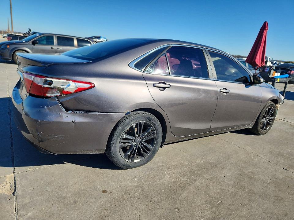 Продажа на аукционе авто 2015 Toyota Camry, vin: 4T1BF1FK4FU020285, номер лота: 77613815