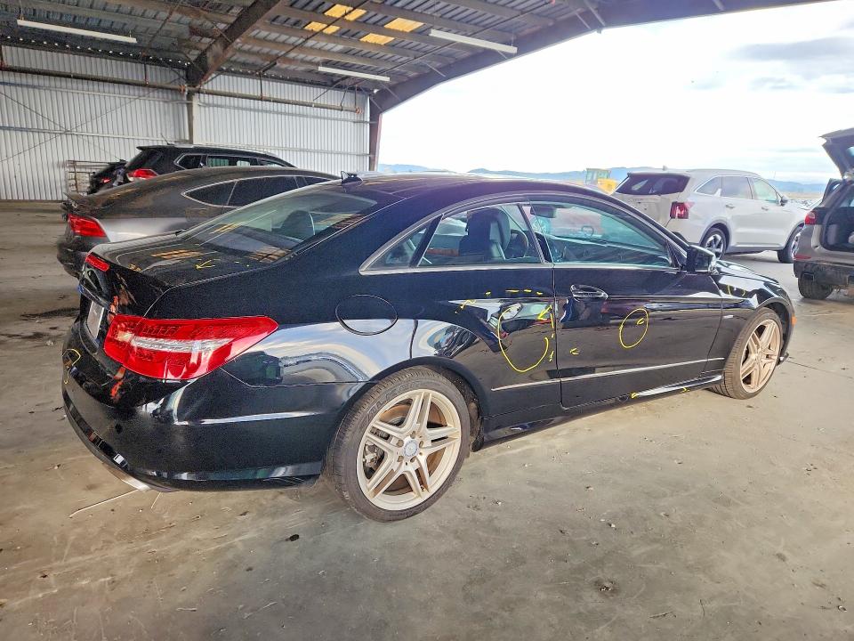 Продажа на аукционе авто 2012 Mercedes-benz E, vin: WDDKJ7DB9CF155325, номер лота: 76665775