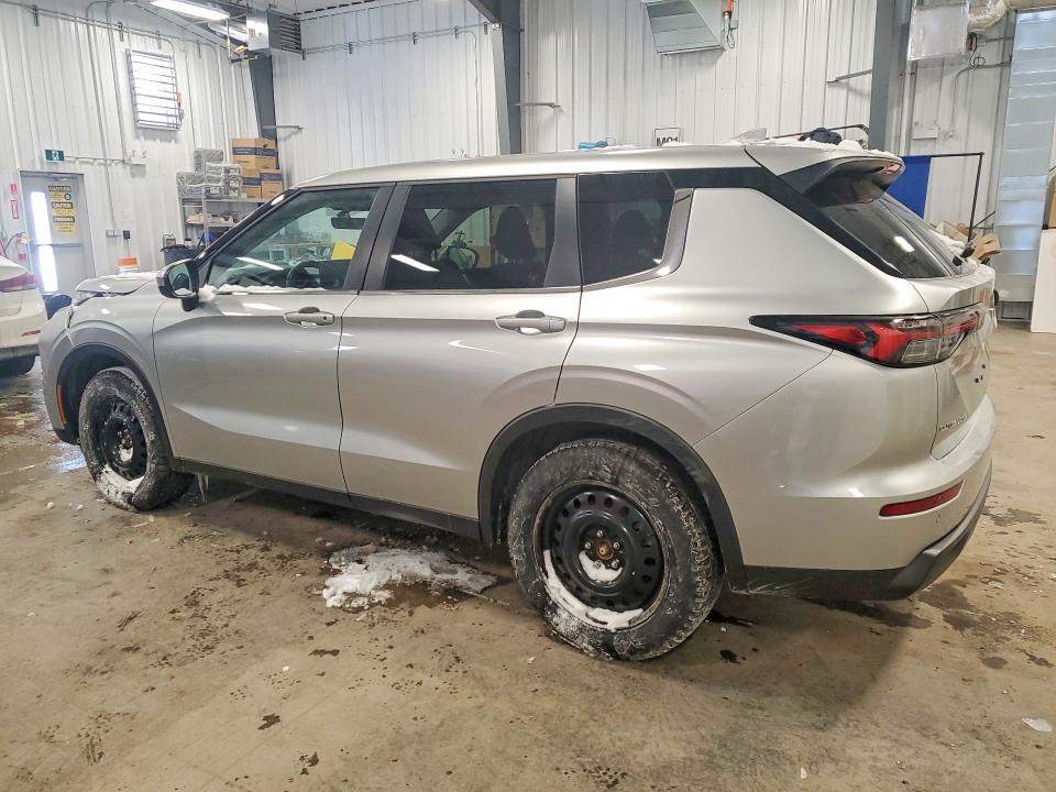 76325955 :رقم المزاد ، JA4J4UA88SZ613836 vin ، 2025 Mitsubishi Outlander مزاد بيع