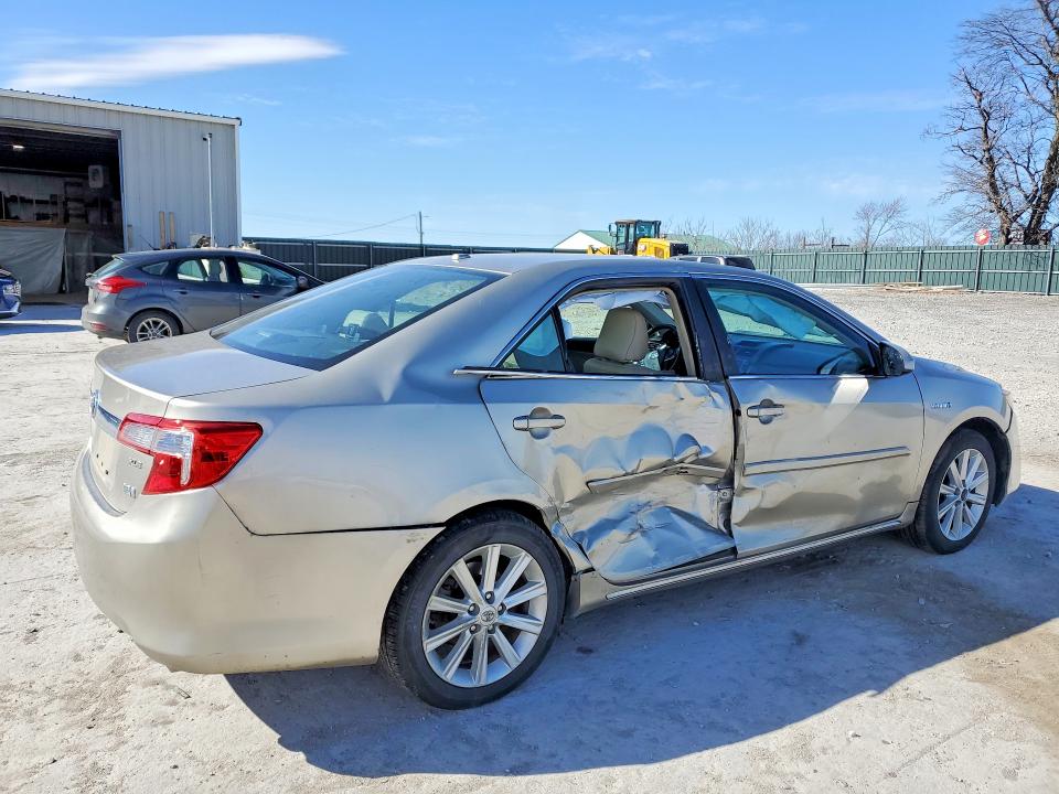 78525495 :رقم المزاد ، 4T1BD1FK5DU084225 vin ، 2013 Toyota Camry مزاد بيع