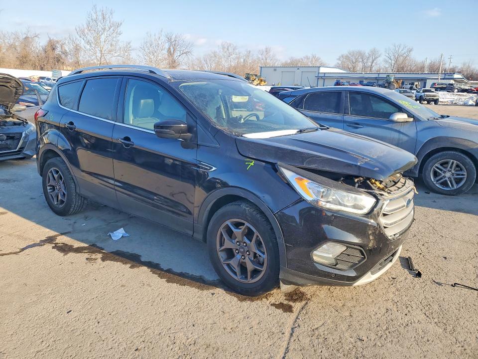 75379725 :رقم المزاد ، 1FMCU9J94KUB59064 vin ، 2019 Ford Escape مزاد بيع