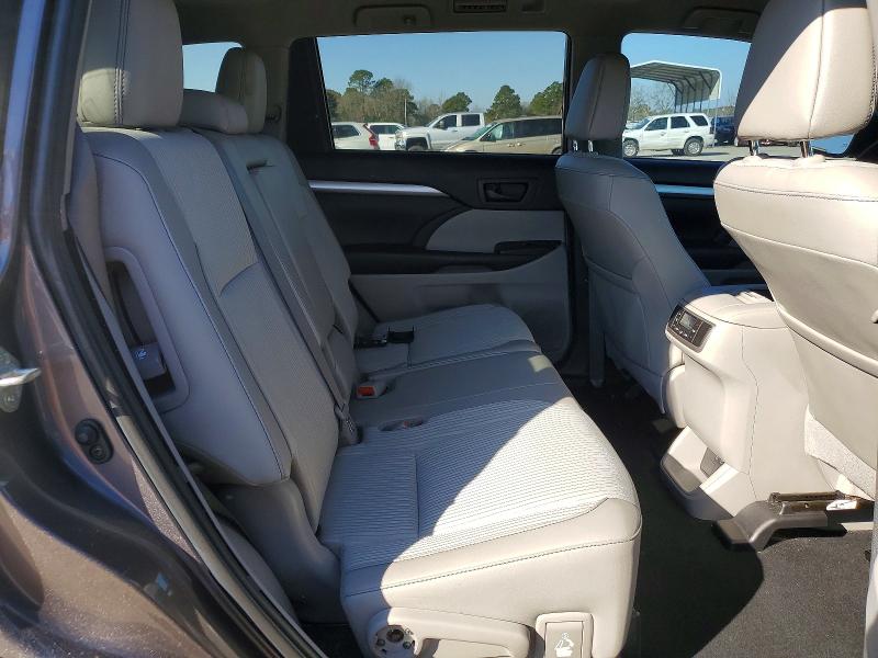 Продаж на аукціоні авто 2019 Toyota Highlander, vin: 5TDZZRFH1KS308518, номер лоту: 76199625