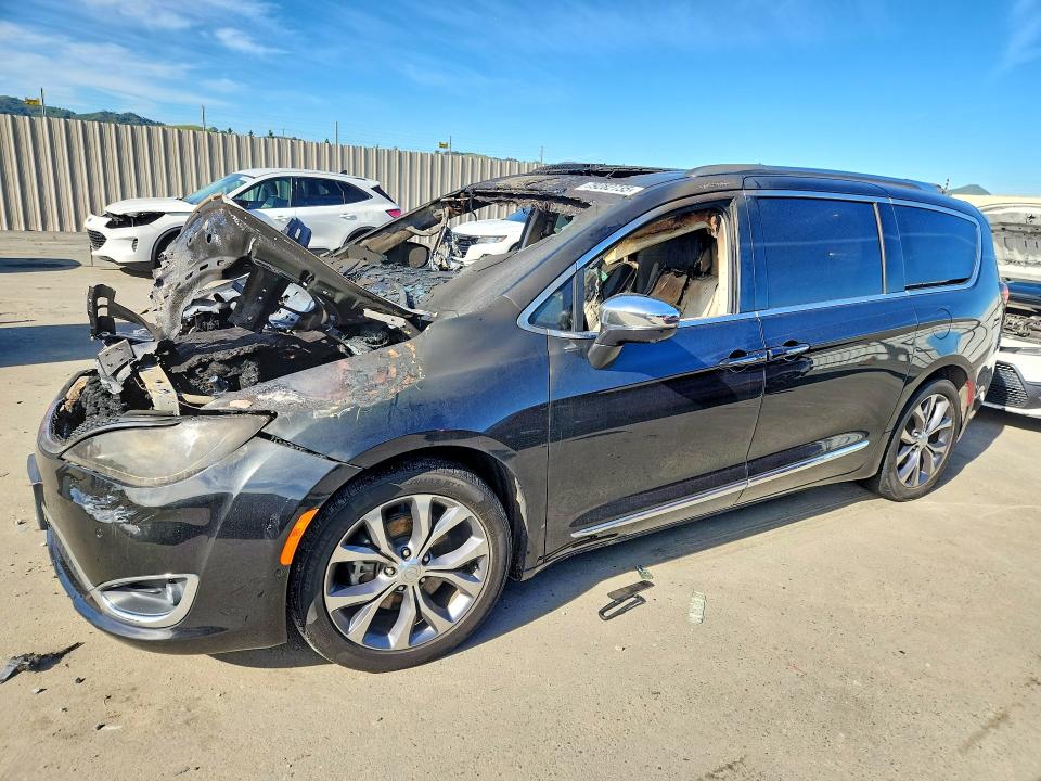 Auction sale of the 2017 Chrysler Pacifica, vin: 2C4RC1GG5HR622134, lot number: 79282735