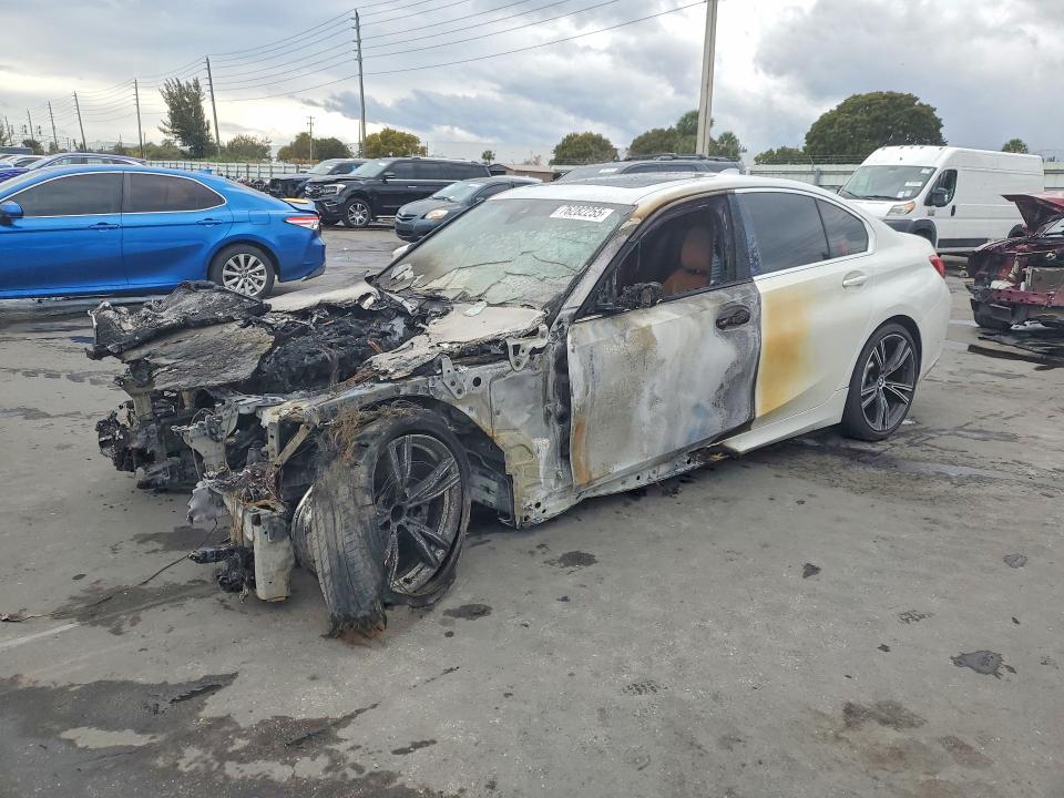 2021 Bmw 330i მანქანა იყიდება აუქციონზე, vin: 3MW5R1J06M8B66645, აუქციონის ნომერი: 76282255
