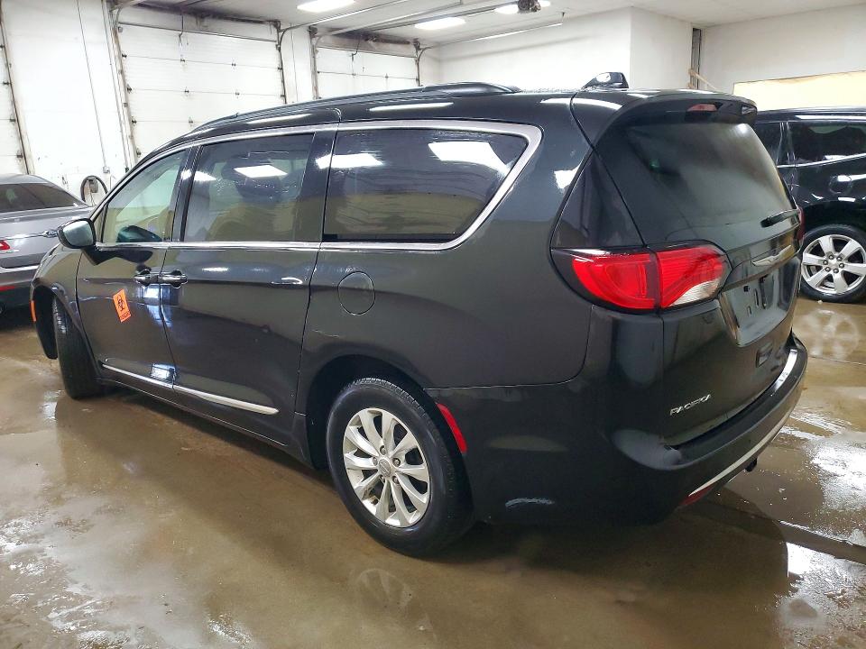 2017 Chrysler Pacifica მანქანა იყიდება აუქციონზე, vin: 2C4RC1BG8HR734515, აუქციონის ნომერი: 78221915