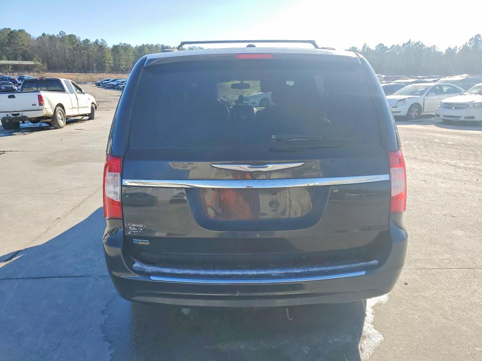 2015 Chrysler Town & Country მანქანა იყიდება აუქციონზე, vin: 2C4RC1BG8FR695213, აუქციონის ნომერი: 75043325