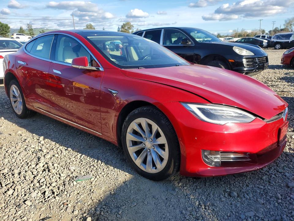 Продаж на аукціоні авто 2018 Tesla Model S, vin: 5YJSA1E27JF281349, номер лоту: 79019155