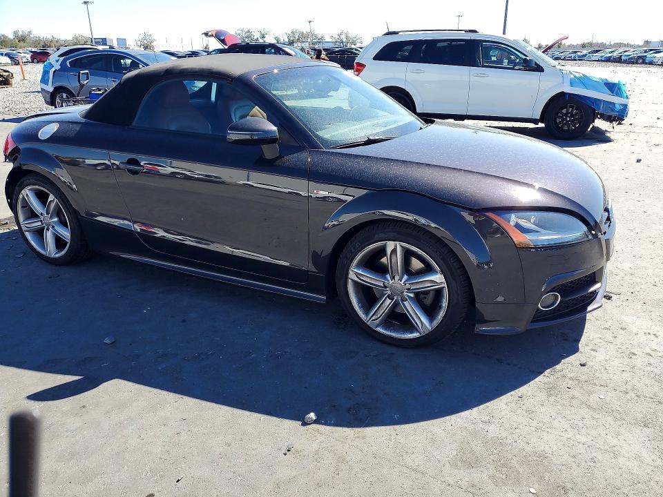 Продаж на аукціоні авто 2015 Audi Tt, vin: TRUSFAFK8F1000889, номер лоту: 78465915