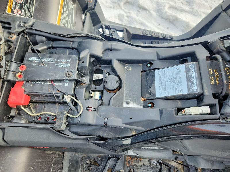 77182765 :رقم المزاد ، 3JBLPAU22LJ000422 vin ، 2020 Can-am Outlander Max مزاد بيع