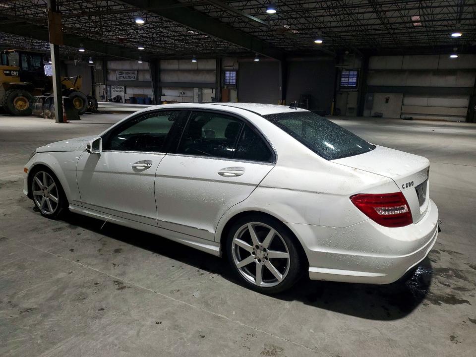 Продажа на аукционе авто 2013 Mercedes-benz C, vin: WDDGF4HB1DA783118, номер лота: 76033715