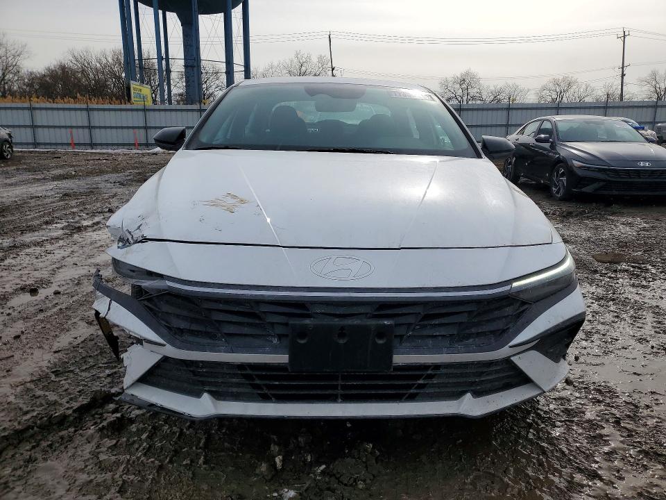 2025 Hyundai Elantra მანქანა იყიდება აუქციონზე, vin: KMHLM4DG7SU917377, აუქციონის ნომერი: 77359245