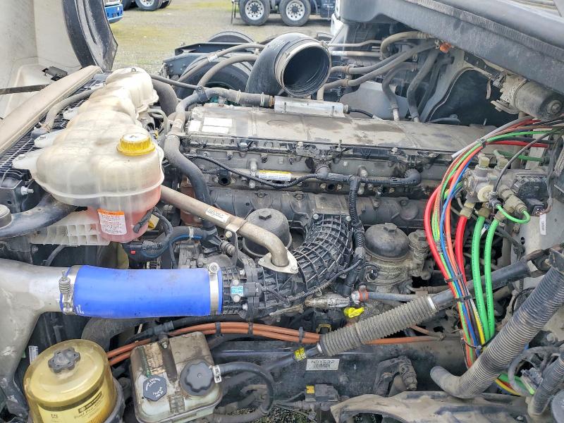 78333685 :رقم المزاد ، 3AKJHHDR8NSND1532 vin ، 2022 Freigliner Cascadia 126 مزاد بيع