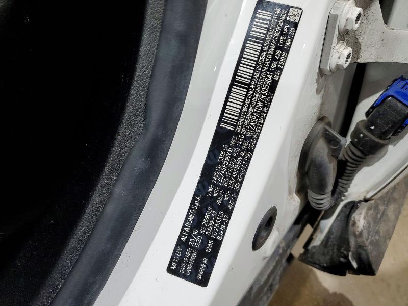 Продажа на аукционе авто 2024 Alfa Romeo Tonale, vin: ZASPATDW7R3059641, номер лота: 75664005