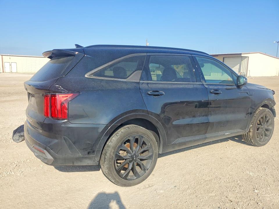 73692535 :رقم المزاد ، 5XYRKDLFXMG047626 vin ، 2021 Kia Sorento مزاد بيع