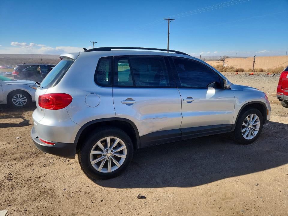 77552925 :رقم المزاد ، WVGAV7AX3HK047500 vin ، 2017 Volkswagen Tiguan مزاد بيع