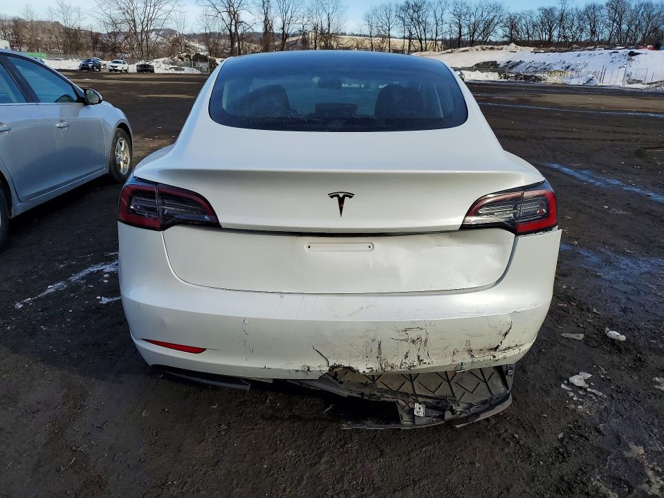 76539105 :رقم المزاد ، 5YJ3E1EA7MF085240 vin ، 2021 Tesla Model 3 مزاد بيع