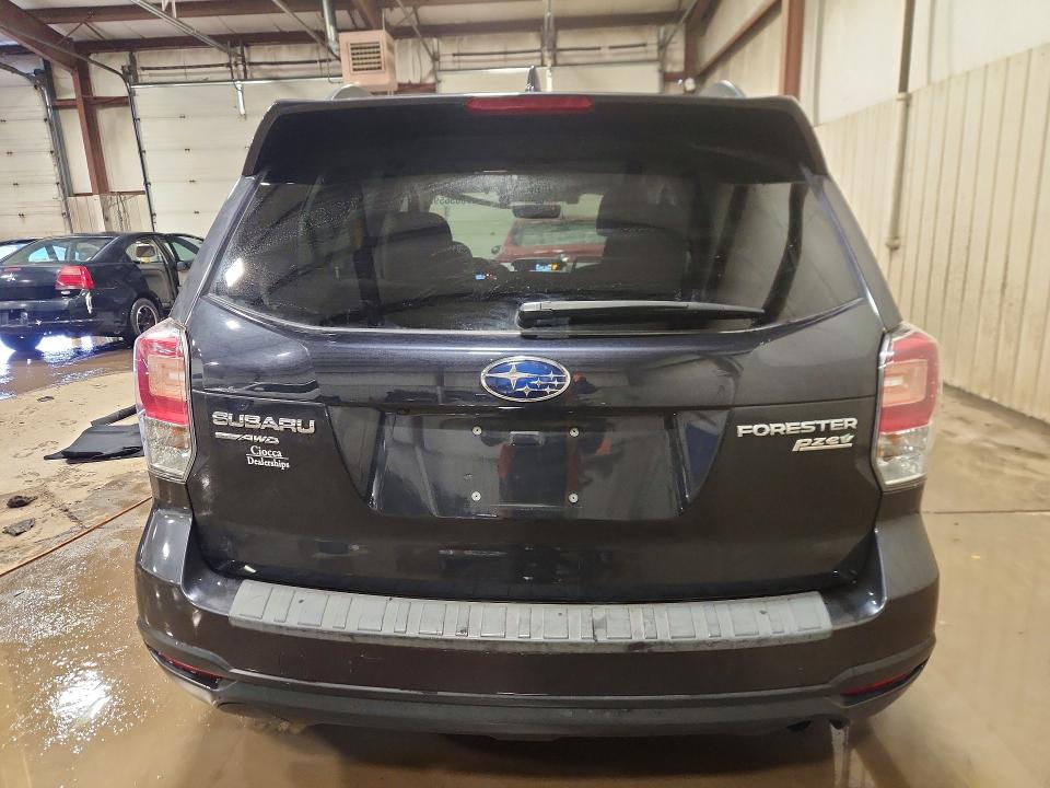 2017 Subaru Forester მანქანა იყიდება აუქციონზე, vin: JF2SJAGC2HH484425, აუქციონის ნომერი: 76656595