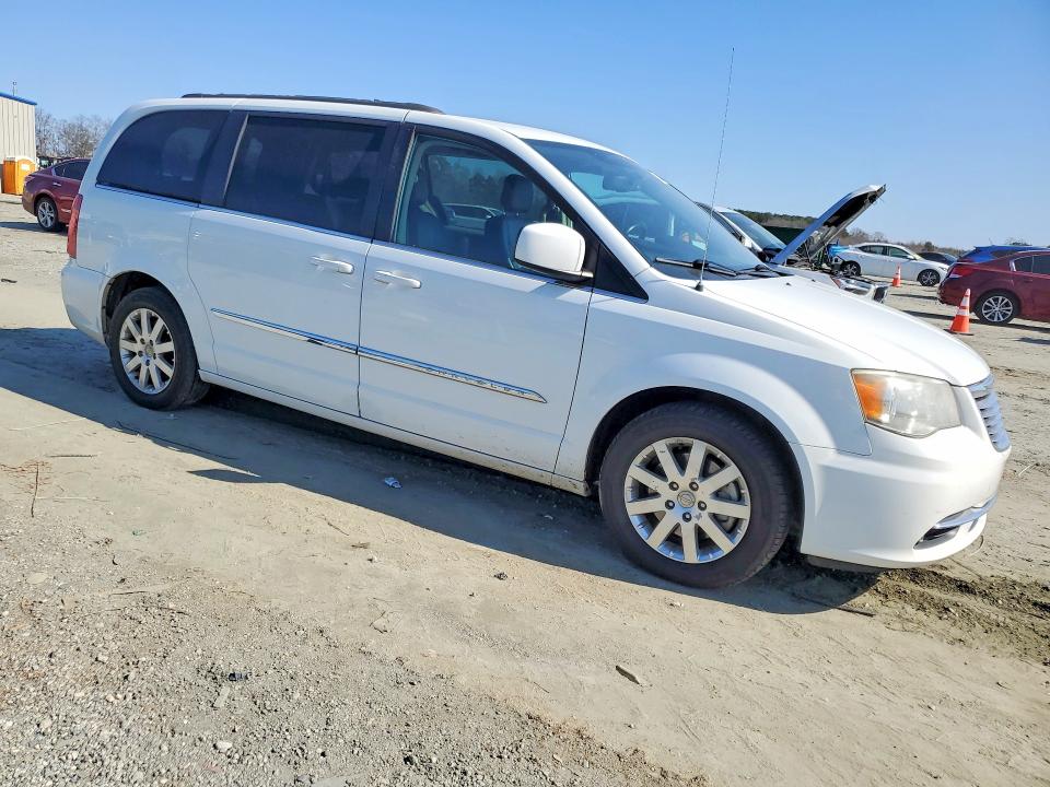 2014 Chrysler Town & Cou მანქანა იყიდება აუქციონზე, vin: 2C4RC1BG2ER448557, აუქციონის ნომერი: 76388225