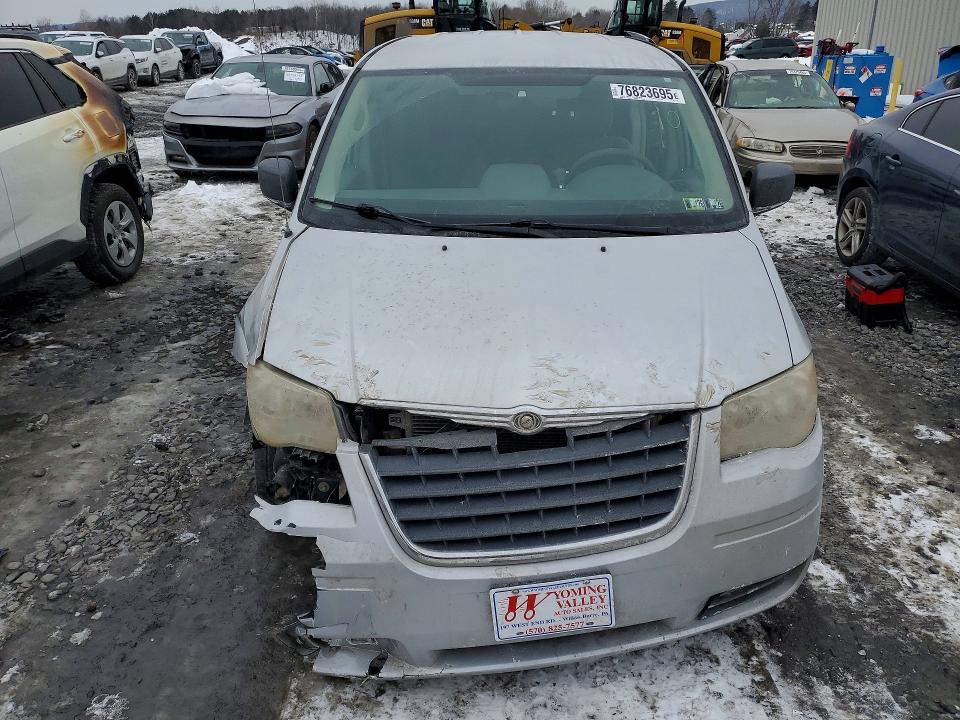 76823695 :رقم المزاد ، 2A8HR44H48R771202 vin ، 2008 Chrysler Town & Country مزاد بيع