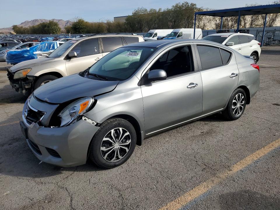 2013 Nissan Versa მანქანა იყიდება აუქციონზე, vin: 3N1CN7AP1DL879233, აუქციონის ნომერი: 78382005