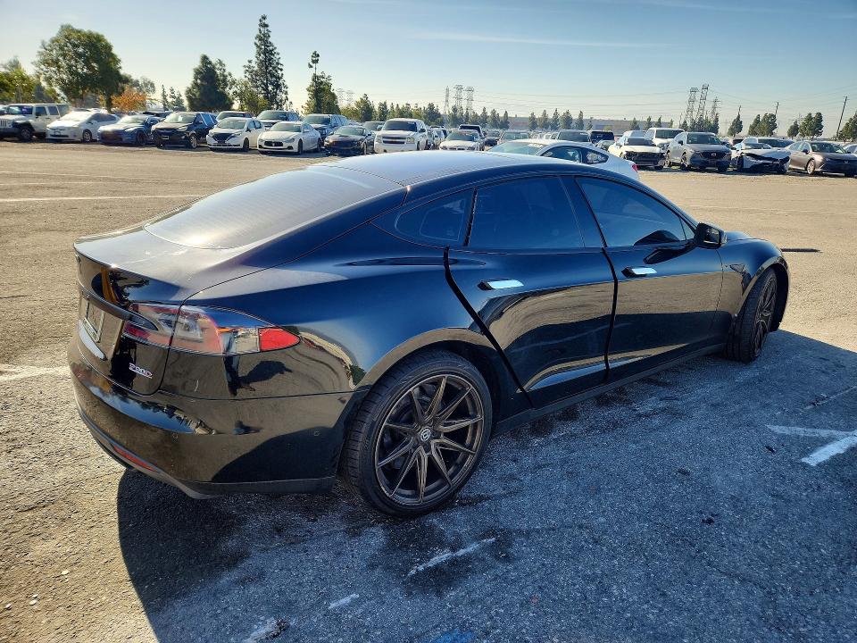 77148775 :رقم المزاد ، 5YJSA1E40GF128306 vin ، 2016 Tesla Model S مزاد بيع