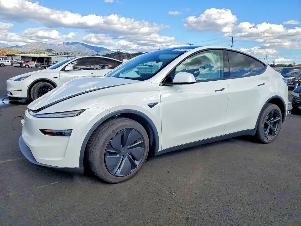 77523345 :رقم المزاد ، 7SAYGDEE4TF531656 vin ، 2026 Tesla Model Y مزاد بيع