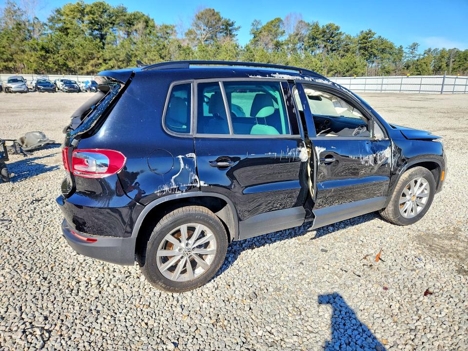 77774615 :رقم المزاد ، WVGAV7AX1FW545359 vin ، 2015 Volkswagen Tiguan مزاد بيع