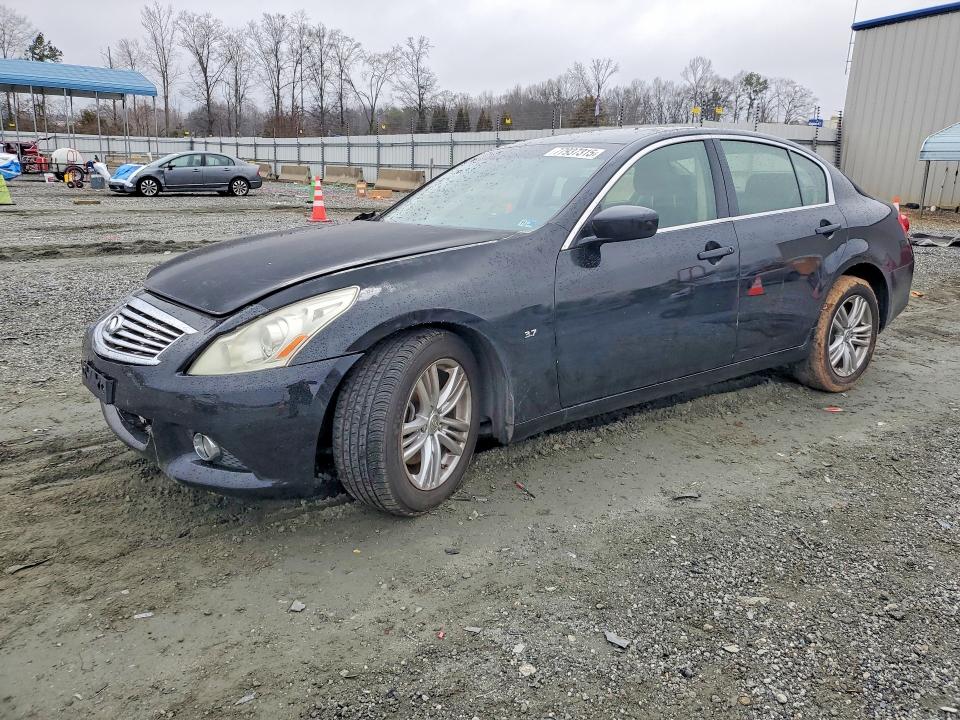 77937315 :رقم المزاد ، JN1CV6AR0FM520251 vin ، 2015 Infiniti Q40 مزاد بيع