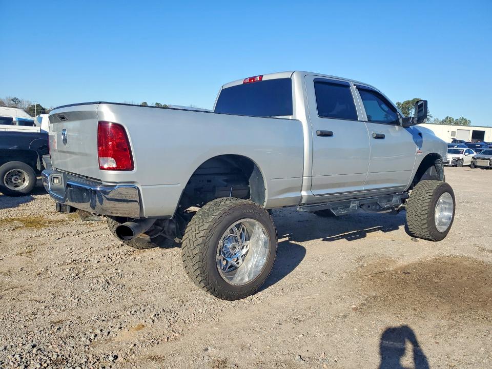 77505395 :رقم المزاد ، 3C6UR5CL4HG679974 vin ، 2017 Ram 2500 مزاد بيع