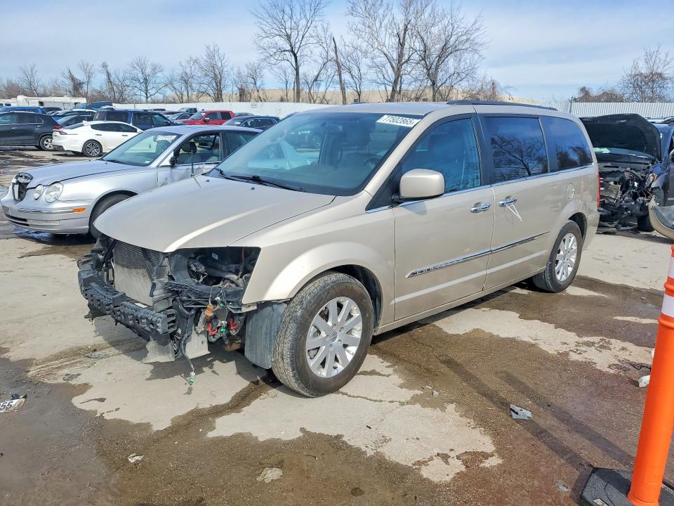 Auction sale of the 2016 Chrysler Town & Country, vin: 2C4RC1BGXGR129670, lot number: 77502865