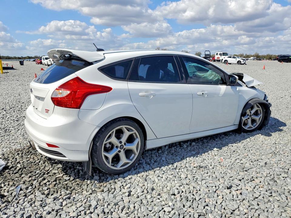 Продажа на аукционе авто 2013 Ford Focus, vin: 1FADP3L97DL181553, номер лота: 77887615