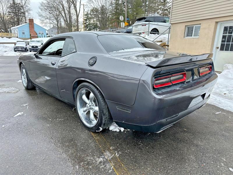 75220435 :رقم المزاد ، 2C3CDZBT8JH141994 vin ، 2018 Dodge Challenger مزاد بيع