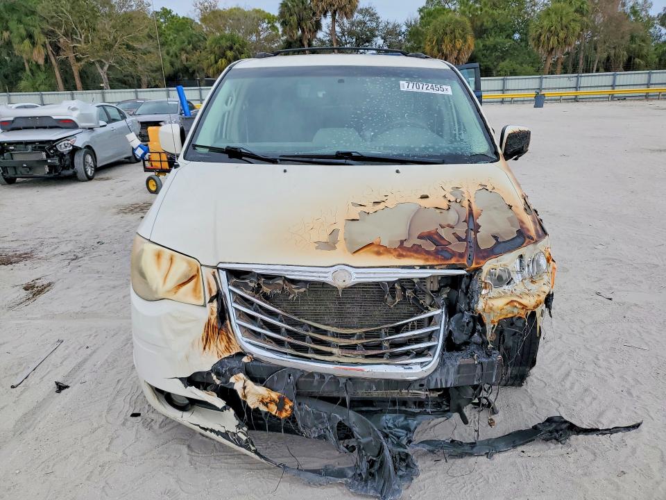 Aukcja sprzedaży 2010 Chrysler Town & Country, vin: 2A4RR5D10AR306985, numer aukcji: 77072455