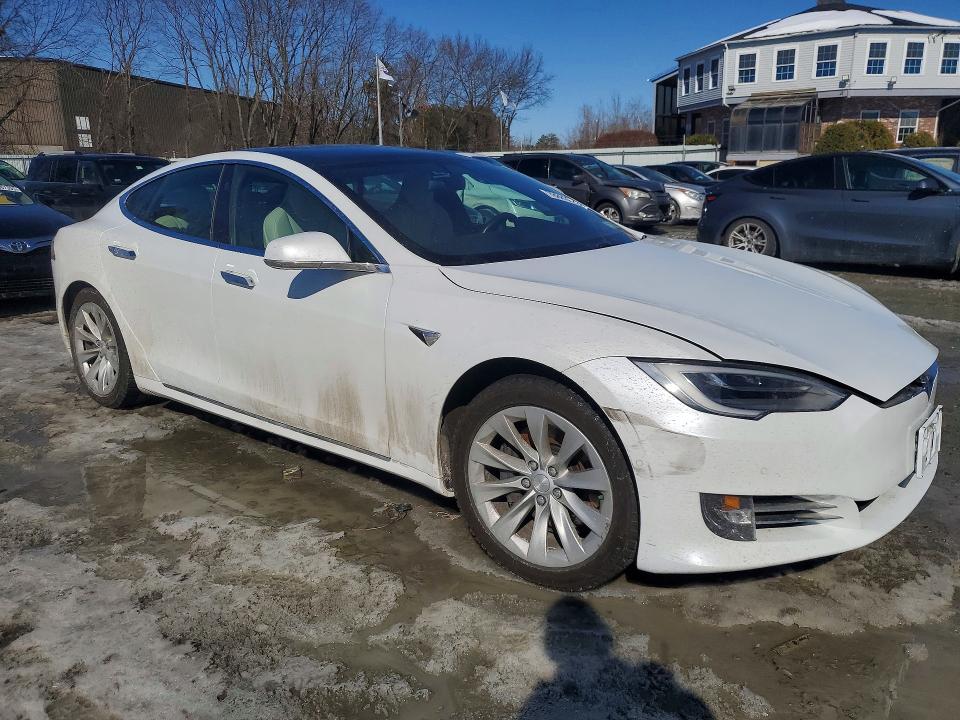 Продажа на аукционе авто 2020 Tesla Model S, vin: 5YJSA1E20LF359313, номер лота: 78883675