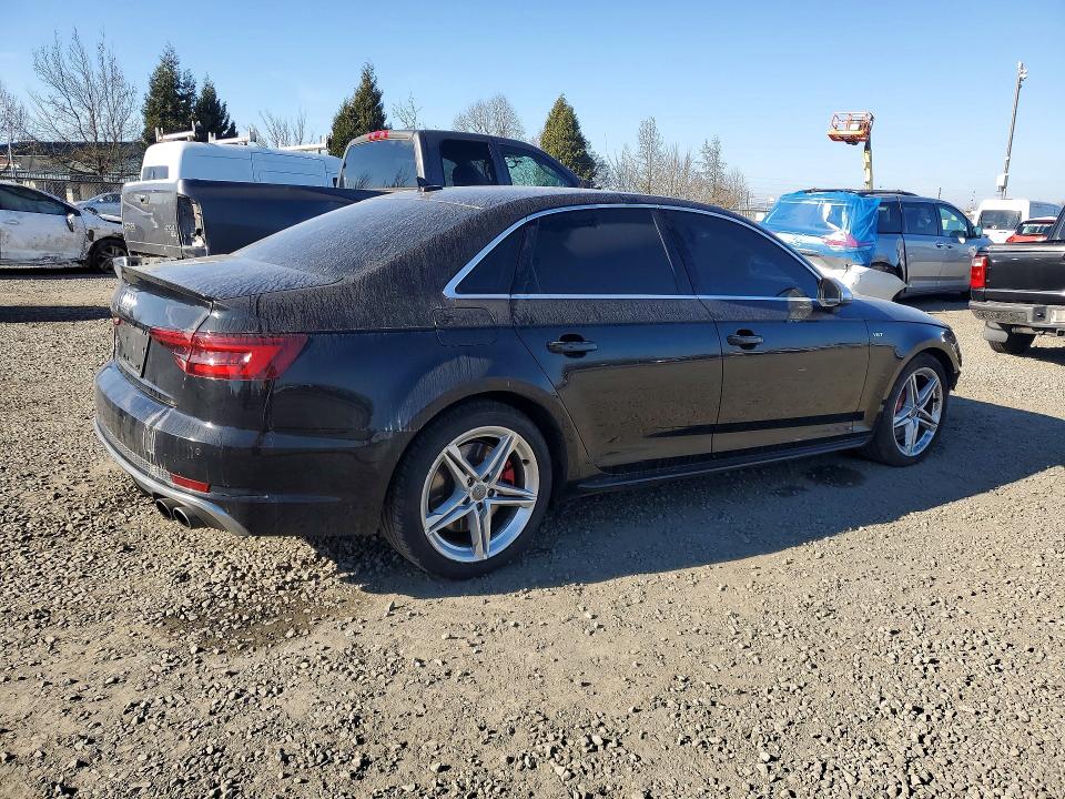 76038575 :رقم المزاد ، WAUB4AF43JA121420 vin ، 2018 Audi S4 مزاد بيع