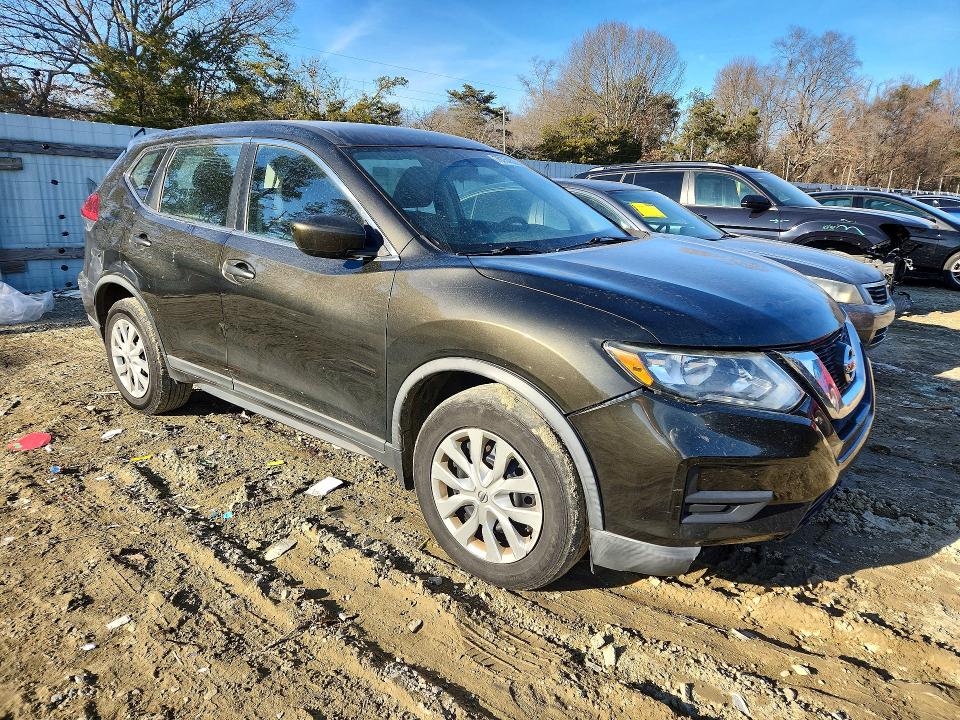 76754325 :رقم المزاد ، KNMAT2MV2HP521768 vin ، 2017 Nissan Rogue مزاد بيع