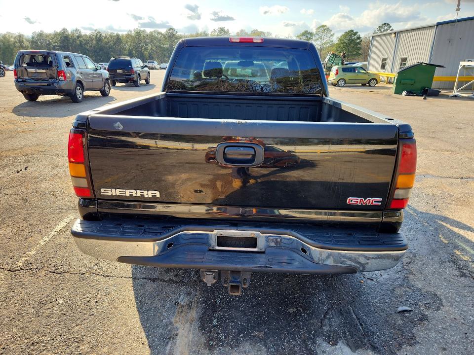 Продажа на аукционе авто 2005 Gmc New Sierra, vin: 2GTEC13T251104803, номер лота: 79347525