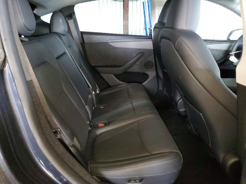 75558195 :رقم المزاد ، 7SAYGDEE6TF358979 vin ، 2026 Tesla Model Y مزاد بيع
